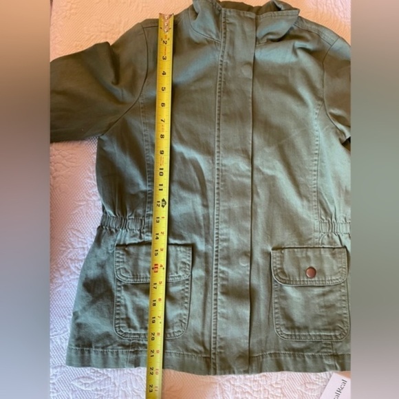 Romi Basha jacket - Picture 13 of 13